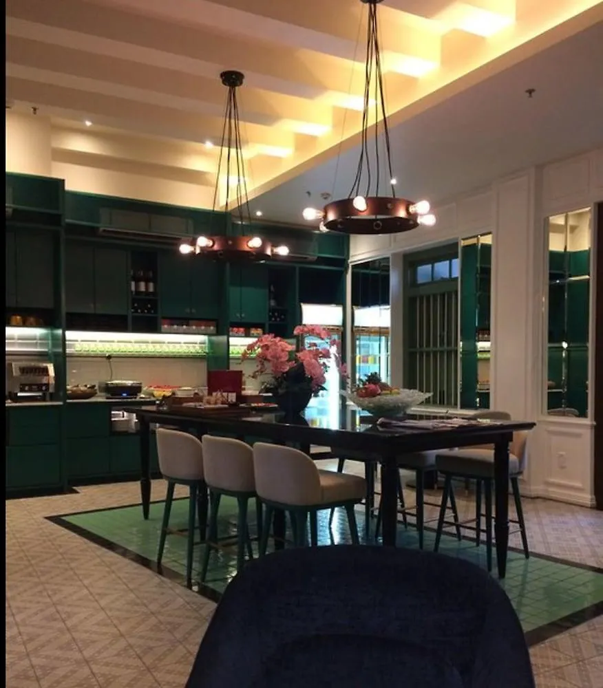 The Edison George Town Hotel
