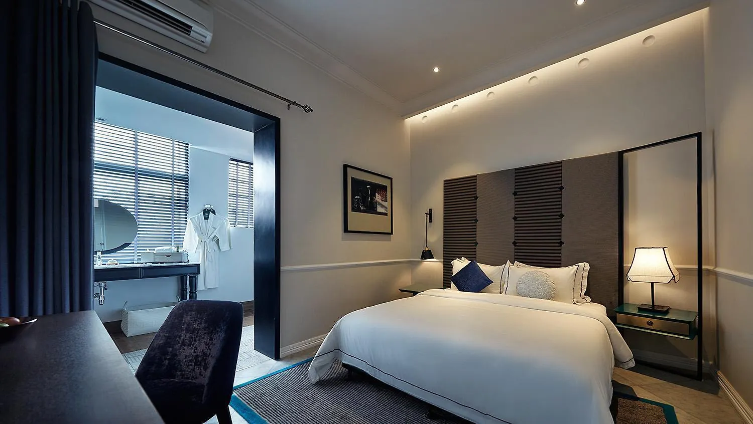 The Edison George Town Hotel