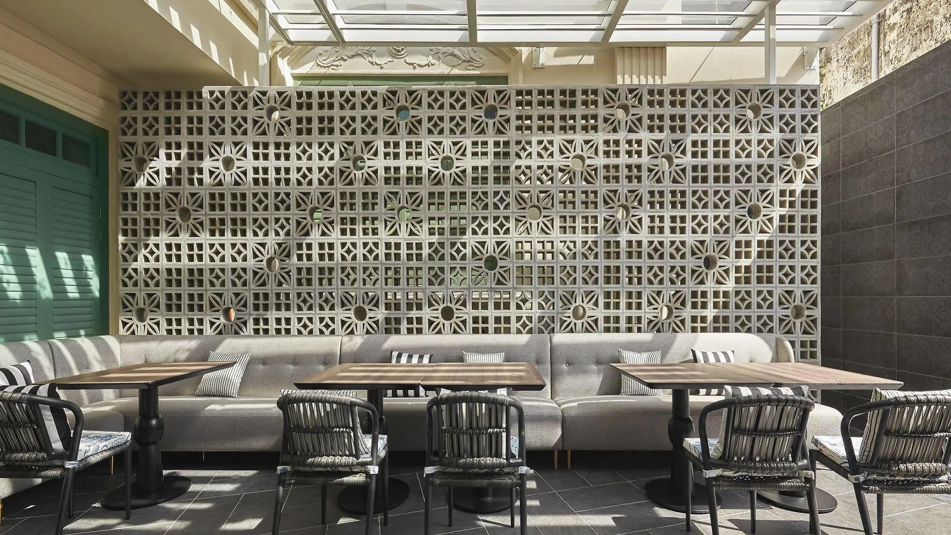 The Edison George Town Hotel