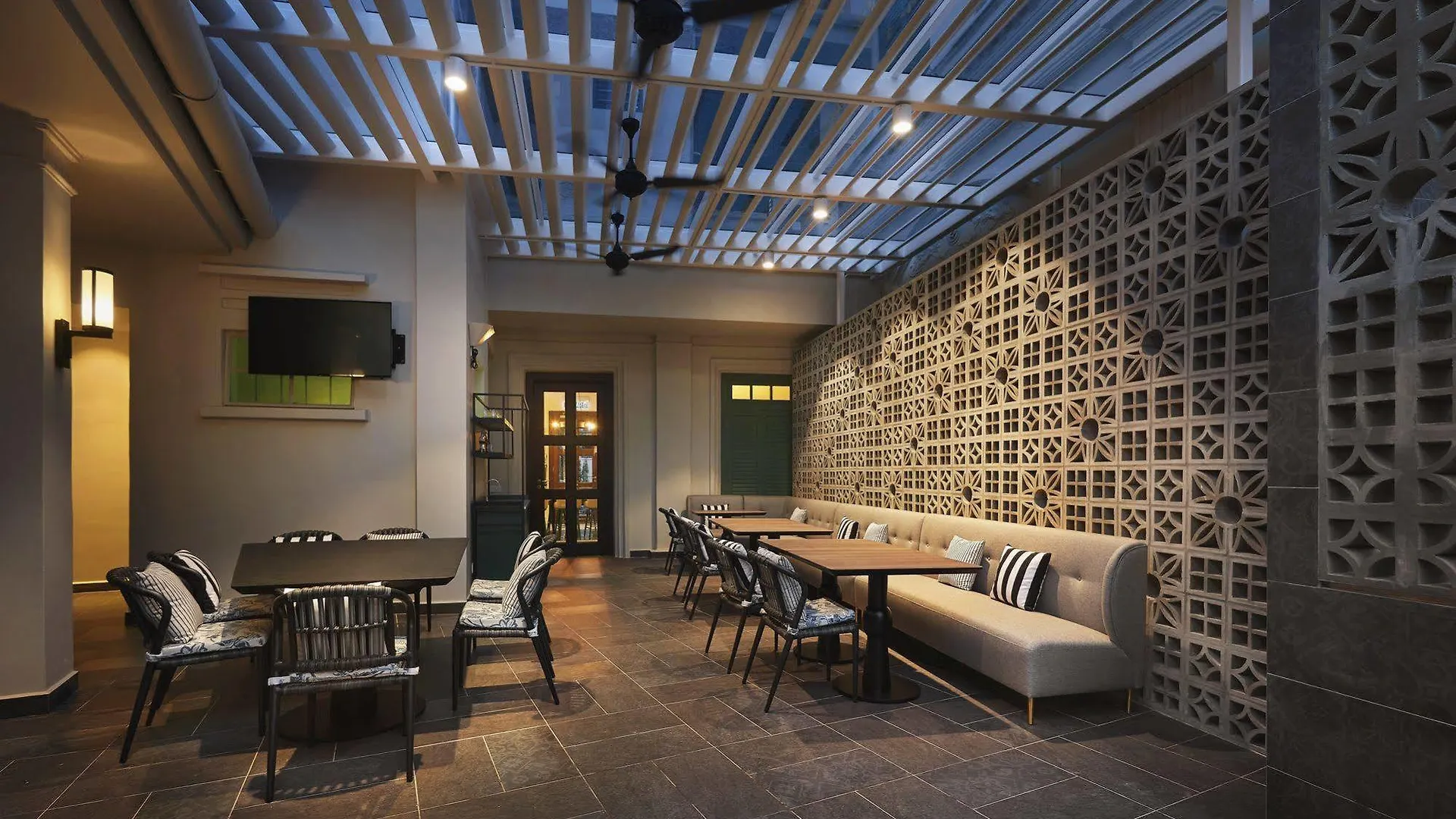 The Edison George Town Hotel 4*,