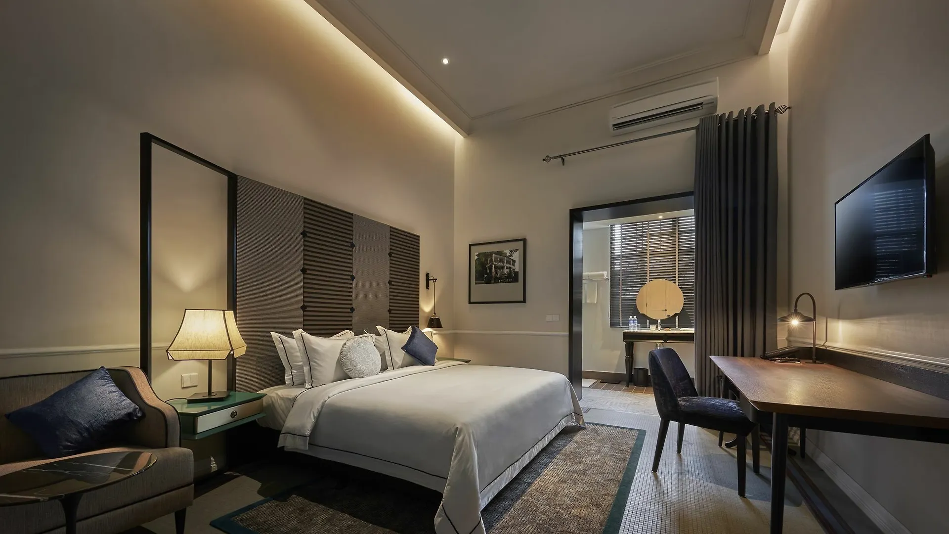 The Edison George Town Hotel